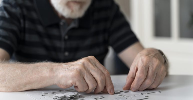 elderly-man-confronting-alzheimer-disease